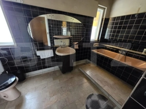 Casa individuala cu 4 camere, 581 mp teren, zona centrala, Sebes - imagine 9
