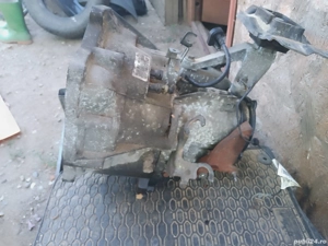 ,cutie viteze,piese de Ford focus combi1.6 benzină 16v 85kw 2005 - imagine 9