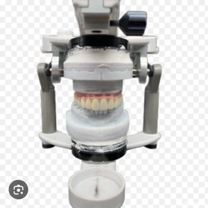 Laborator Dentar la cheie 