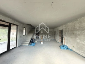 Casă individuală de vânzare – 200 MP UTILI | 1800 MP-TEREN | STREMT |