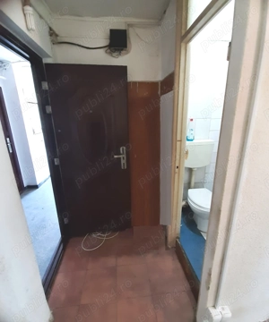 Toporasi-Branistari, sector 5, garsoniera-etaj 1 din P+4, bloc civilizat