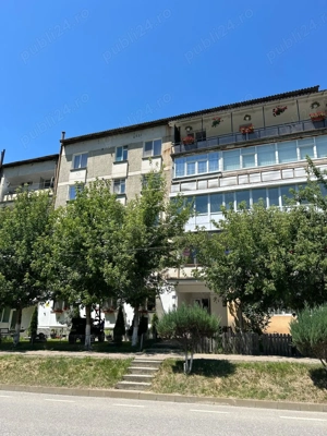 Apartament 4 camere decomandat Bicaz - 82mp utili + balcon 9mp - pret negociabil - imagine 9