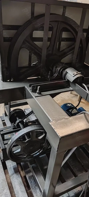 Presă de brichetat rumeguș cu cărbune lignit semiumed 15kg minute - imagine 4