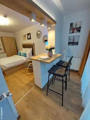 Vand garsoniera Astra in bloc apartamente etaj 4 din 10.