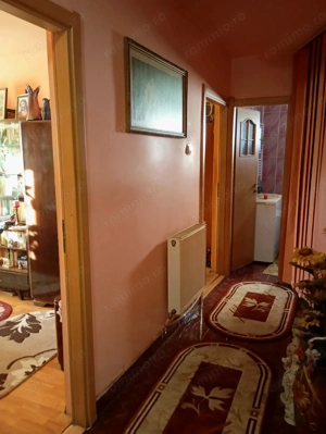 Vând apartament 3 camere decomandat  - imagine 9