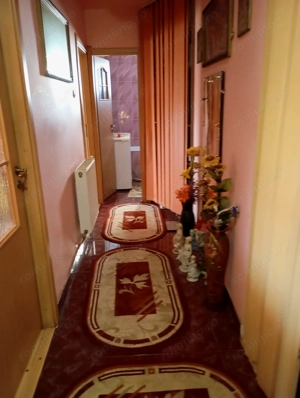 Vând apartament 3 camere decomandat  - imagine 10