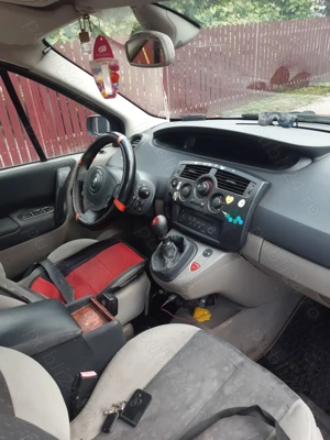 Vand renault scenic - imagine 5 Vand renault scenic - imagine 5