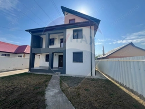 Casă 4 camere Focsani str Militari