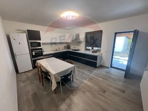 Casă 4 camere Focsani str Militari - imagine 2