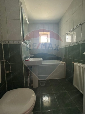 De vanzare apartament 3 camere,  MB 20 Slobozia IL - imagine 9 De vanzare apartament 3 camere,  MB 20 Slobozia IL - imagine 9