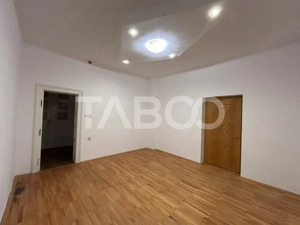 Apartament de vanzare cu garaj terasa 55 mpu zona Central Sibiu - imagine 2