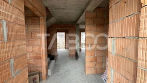 Casa de vanzare individuala 5 camere curte 500 mpu 127 mpu Selimbar - imagine 8