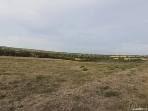 Vand teren intravilan in comuna Bucov