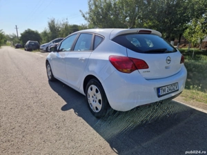 Opel Astra j 1.6 benzina  - imagine 5 Opel Astra j 1.6 benzina  - imagine 5