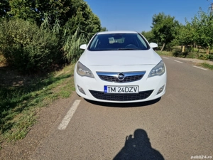 Opel Astra j 1.6 benzina  - imagine 8 Opel Astra j 1.6 benzina  - imagine 8