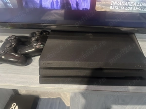 Ps4 pro 500 , fifa 2025 + 4 manete