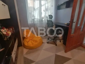 Apartament la casa de vanzare 3 camere terasa pivnita Orasul de Jos - imagine 4