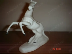 Bibelou portelan calut CERO Cluj stampila autenticitate