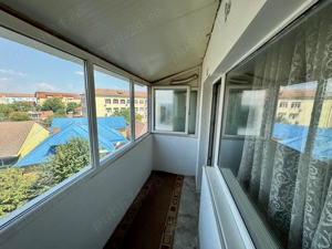 Proprietar închiriez apartament 3 camere, decomandat, zona Șagului - imagine 8