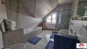 Casa S+P+M cu teren 17 ari zona Bercu Rosu - imagine 9