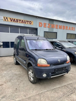 Dezmembram Renault Kangoo 1.6 16V 4X4 cod motor K4M750 95CP din 2001.