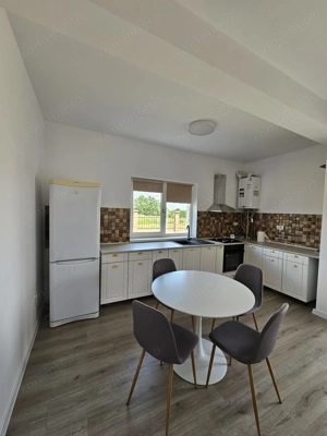 Casă înșiruită de vânzare în Moșnița Nouă 108.000 euro - imagine 3 Casă înșiruită de vânzare în Moșnița Nouă 108.000 euro - imagine 3