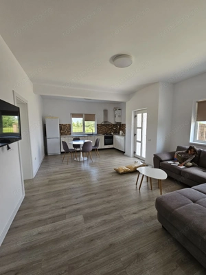 Casă înșiruită de vânzare în Moșnița Nouă 108.000 euro - imagine 7 Casă înșiruită de vânzare în Moșnița Nouă 108.000 euro - imagine 7