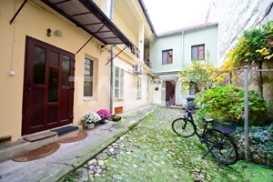 Apartament 3 camere mobilat - pe strada G-Ral Magheru-  Pet Friendly