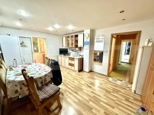 Apartament 3 camere,etaj 2,zona Tolstoi