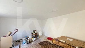 Casă individuală compusă din două apartamente, cu teren liber de 540 mp  - imagine 16