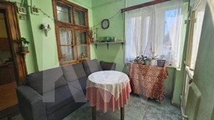 Casă individuală compusă din două apartamente, cu teren liber de 540 mp  - imagine 11