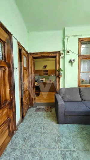 Casă individuală compusă din două apartamente, cu teren liber de 540 mp  - imagine 10