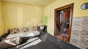 Casă individuală compusă din două apartamente, cu teren liber de 540 mp  - imagine 5