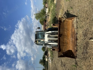 Vând Buldoexcavator