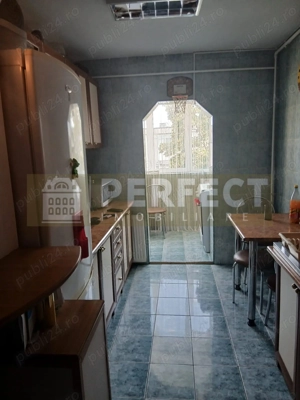 Zona PALTINIS, 58mp, 3 camere DECOMANDAT, AN 1986!! Pret 69.999 euro!! - imagine 10