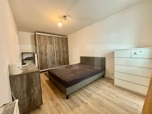 Apartamentcu cu 3 camere, 50 mp, etaj intermediar, garaj, zona Vivo