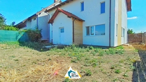 Casă nouă cu 6 camere de vânzare în Sânleani   spațiu, confort și eficiență energetică - imagine 12