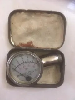 Dispozitiv vintage masurare presiune roti auto MICHELIN Made in France - imagine 2