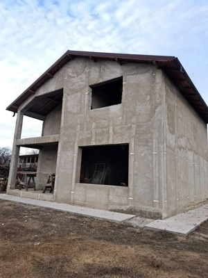 Vanzare Vila P + 1 la rosu, sup. teren 1700. mp., desch.20.ml, sup. constr. 200.mp. Com. Romanu     - imagine 8