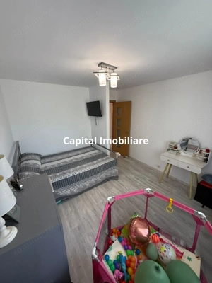 Apartament spațios cu 4 camere de vânzare în Micro 16 – Galați - imagine 7