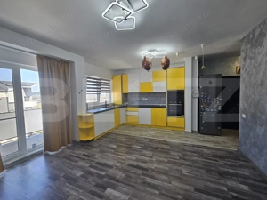 Apartament 3 camere, decomandat, Tractorul