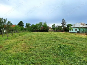 Vând teren și casa în orașul Piatra-Olt - imagine 2