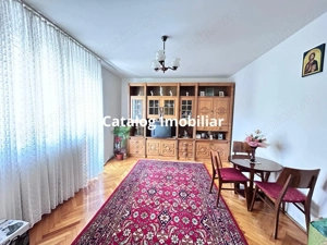Apartament 3 camere de vânzare, etaj intermediar, în Manastur 