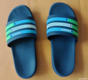 Pereche de papuci, marime 41 - 42