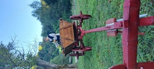 Păstrează o bucată din trecutul autentic românesc! De vânzare, car cu jug din lemn - imagine 4