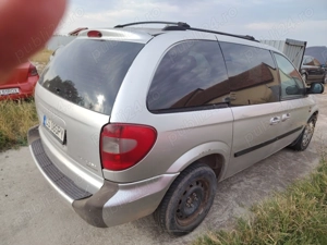 Chrysler Voyager 2.5 TD an 2006 - imagine 2