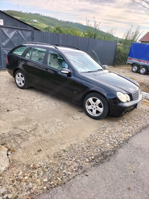 Vind Mercedes C180 Kompresor 2003 unic proprietar în România  - imagine 6