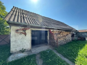 Casa saseasca de vanzare, curte, gradina, teren 3000 mp - Jimbor, jud Brasov - imagine 10