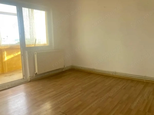 52500€!Apartament 3 camere,70mp,dec,la 2 min de centru - imagine 3