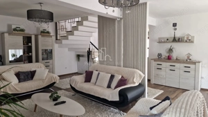 Casă 4 camere 200mp,  teren 700mp, Zona Unirii